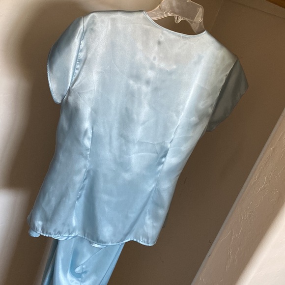 Silky 3pc Sleepwear Set (baby blue or black) - Picture 2 of 8